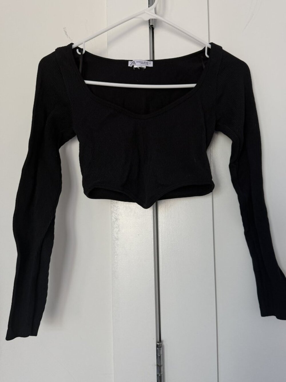 Zara Ribbed Sweetheart Neck Long Sleeve Crop Top Black
